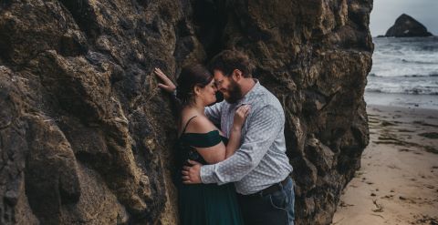 An image of the couple.